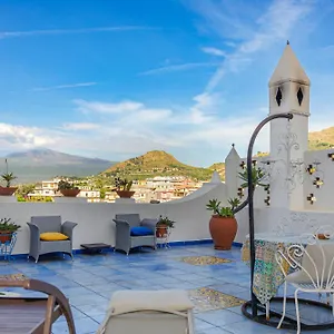 https://casa-allegra.taorminaitalyhotels.com