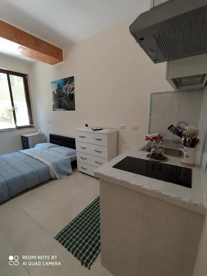 F&L A Taormina Apartment Italy