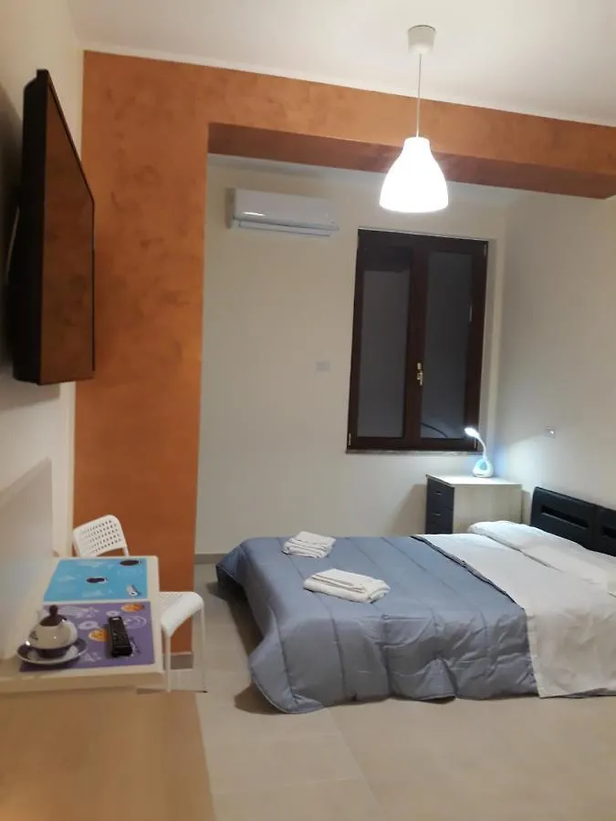 F&L A Taormina Apartment