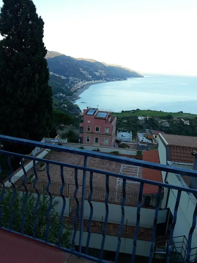 F&L A Taormina Apartment